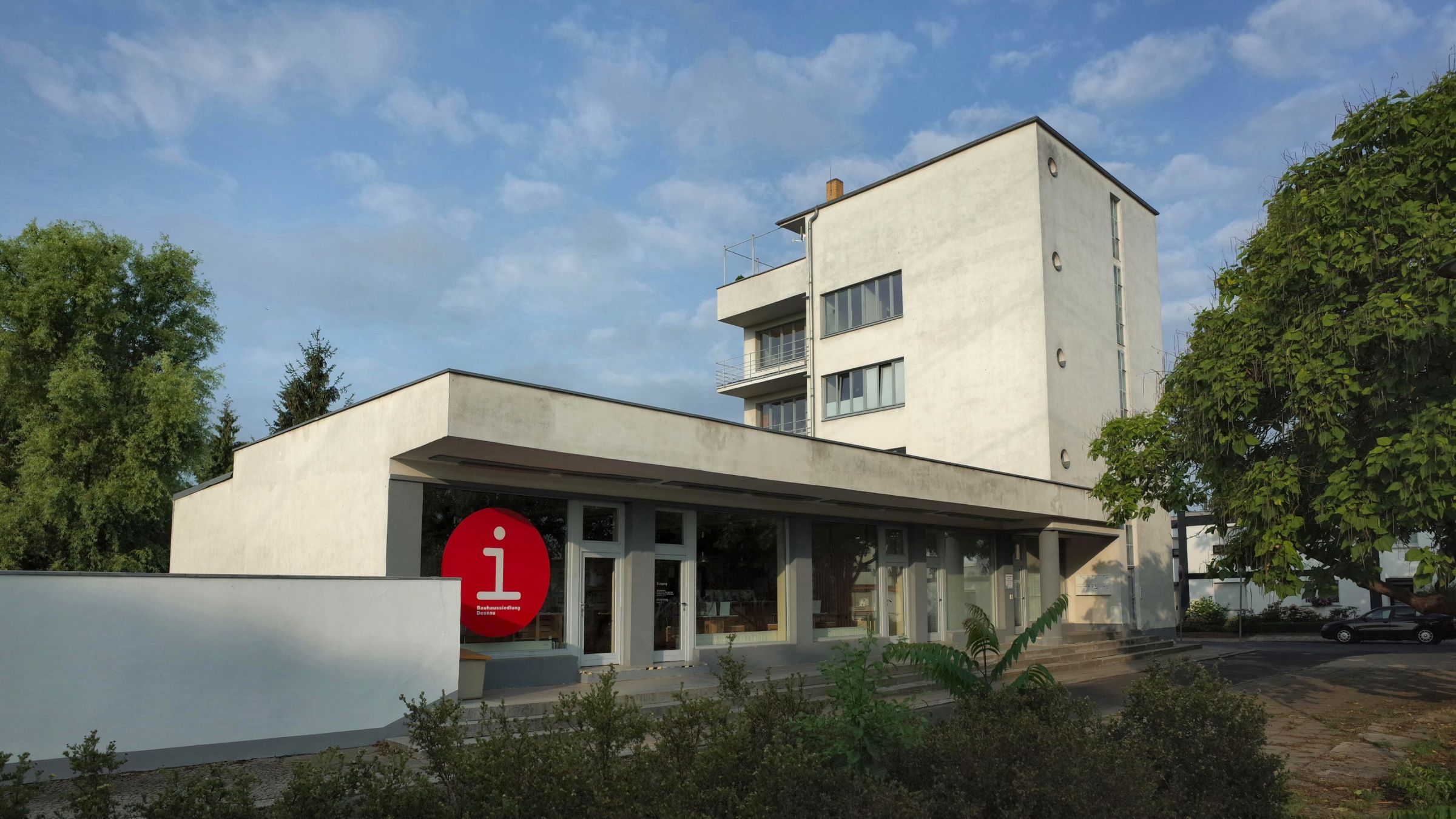 Konsum Building