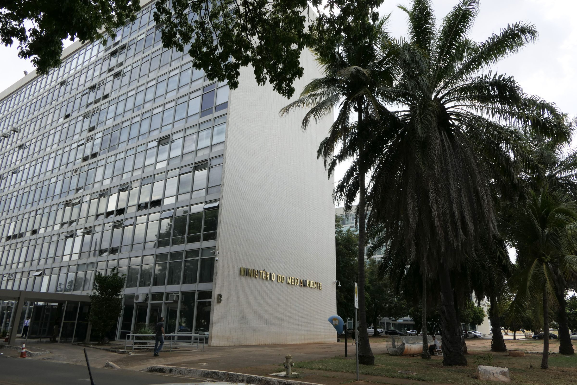 Esplanada dos Ministérios, Bloco B