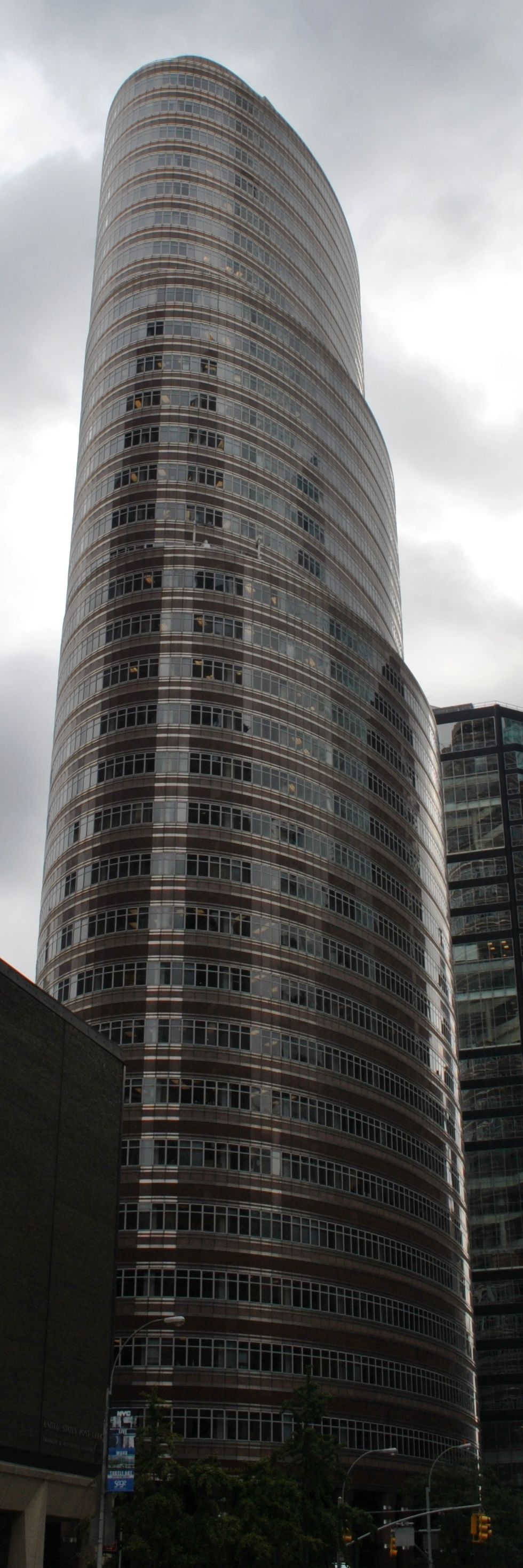 Lipstick Building